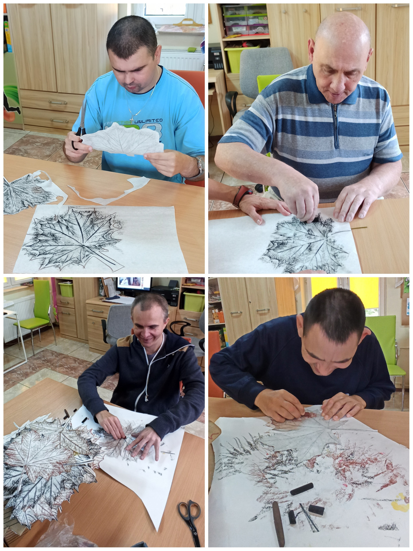 Kolaż z czterech zdjęć.  Czterech mieszkańców tworzy jesienne liście z papieru metodą frottage.